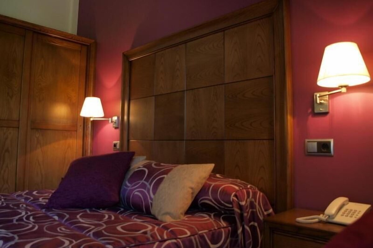 Minibar, Verdunkelungsvorhänge, kostenloses WLAN, Bettwäsche