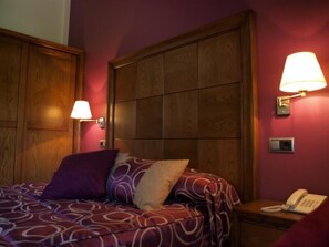 Minibar, blackout curtains, free WiFi, bed sheets