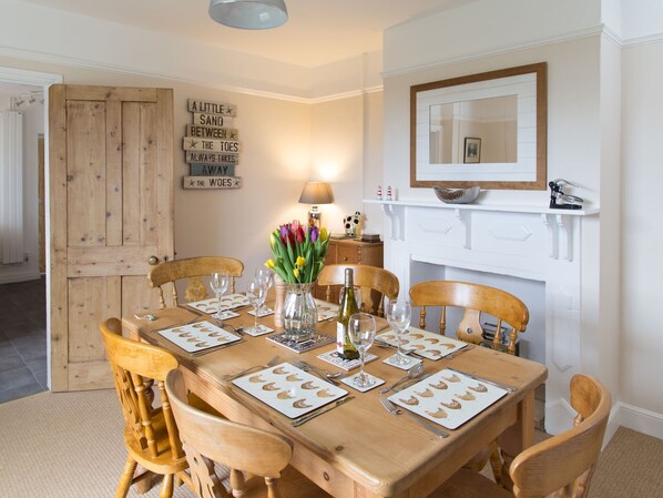 Cottage, Private Bathroom (Dune View Cottage) | Restaurant