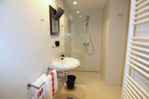 Shower, towels - Boutique Apartments Palcic Palace (Pag)