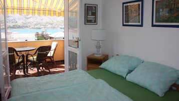 Apartment, 3 Bedrooms (C5 First Floor) | Desk, free WiFi, bed sheets