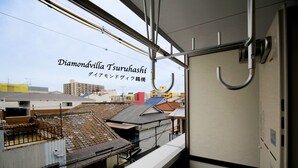 Apartment | Balcony - Diamond Villa 101 (Osaka)