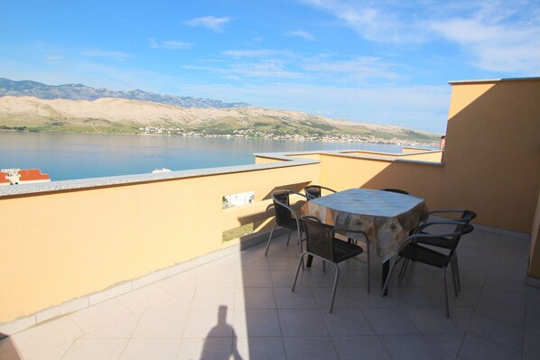 A6. One bedroom apartment 2+2 | Balcony