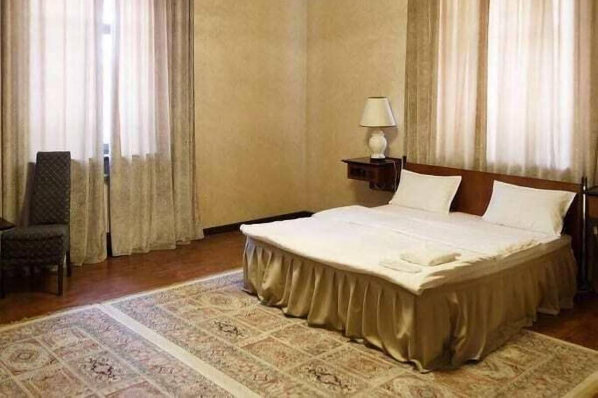 Double Room | In-room safe, blackout curtains, soundproofing, free WiFi
