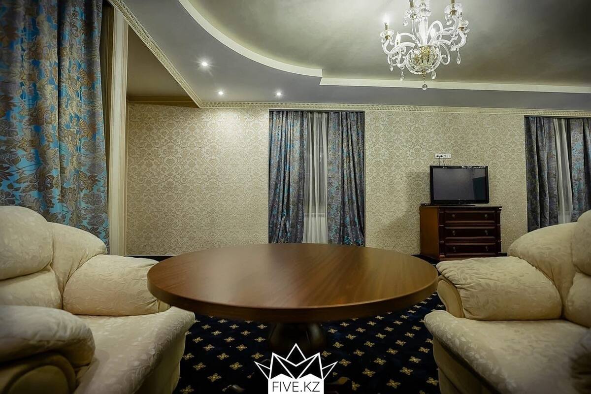Deluxe Double Room | In-room safe, blackout curtains, soundproofing, free WiFi