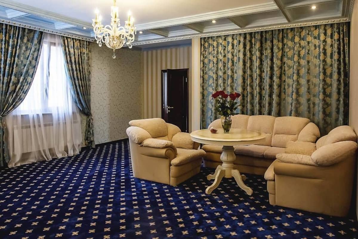 Suite, pemandangan gunung | Brankas, tirai kedap cahaya, kedap suara, dan Wi-Fi gratis