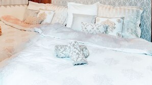 Unclassified image, 5 of 26, button - Diamond Villa 102 (Osaka)
