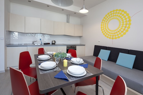 Appartement, plusieurs lits, non-fumeur, vue ville | Cuisine privée