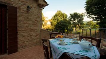 Apartment, 1 Bedroom | Terrace/patio