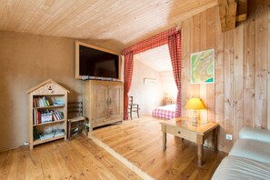 Chambre Confort | Coin séjour