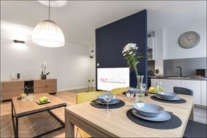 Economy Apartment | Living area | Flat-screen TV