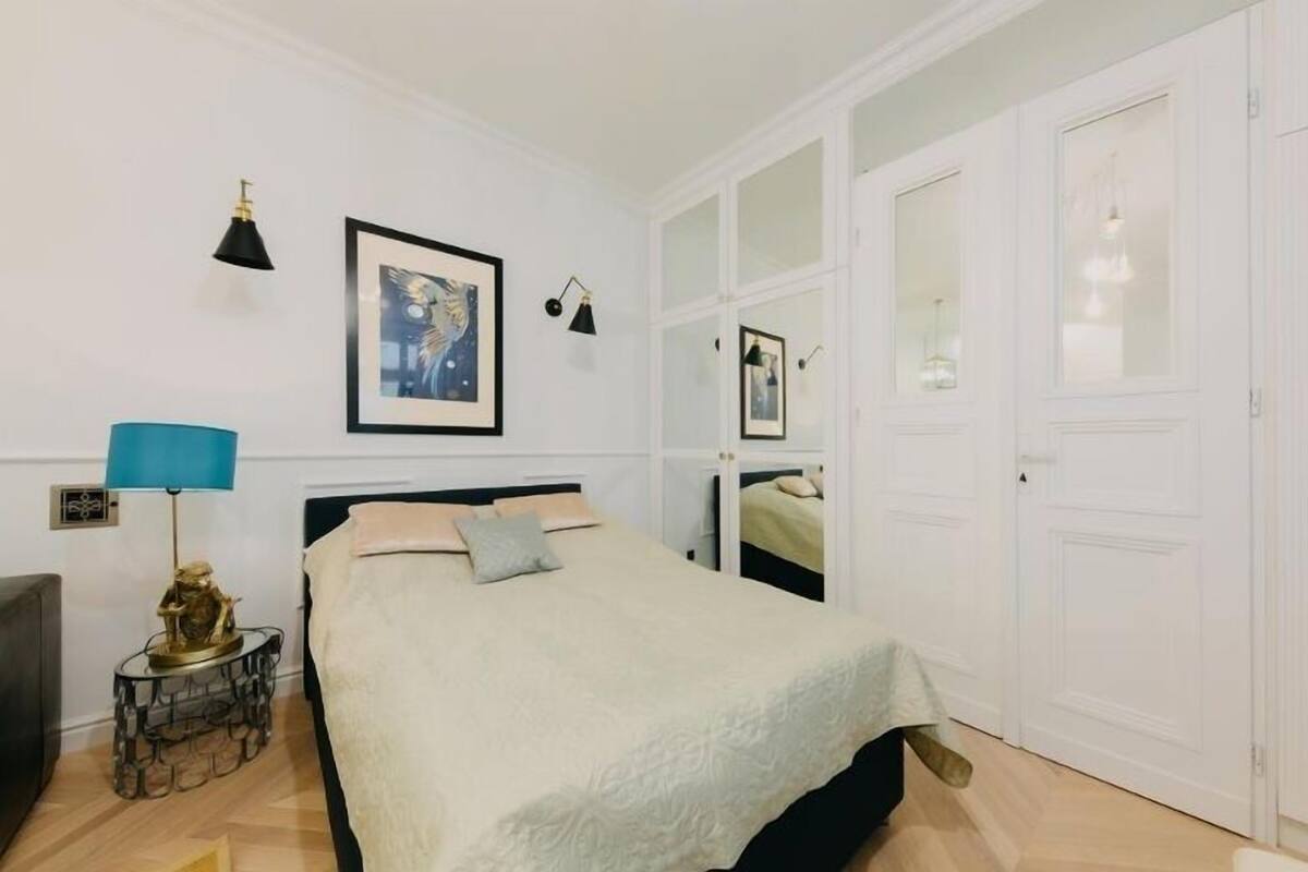 Appartamento (Ul. Zurawia 24) | 3 camere, ferro/asse da stiro, Wi-Fi gratuito, lenzuola