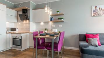 Economy Apartment | Desk, soundproofing, iron/ironing board, free WiFi