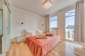 Appartement Junior | Coffre-fort, lit de bébé (supplément), accès au Wi-Fi (inclus)