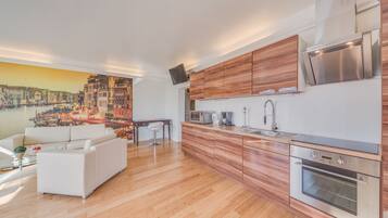 Grand Apartment | Private kitchen | Full-size fridge, microwave, oven, stovetop