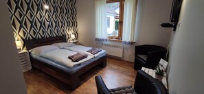 Standard Double Room, 1 Double Bed, Non Smoking | Living area