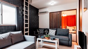 Apartment | Living area | Flat-screen TV - Diamond Villa 303 (Osaka)