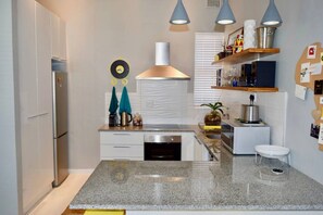 Fridge, microwave, oven, coffee/tea maker