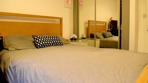 Apartment (1 Bedroom) | 1 bedroom, premium bedding, iron/ironing board, WiFi (free) - 1 Bedroom Apartment in Tower Bridge (London)
