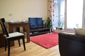 Apartment (1 Bedroom) | Living room