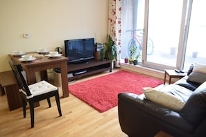Apartment (1 Bedroom) | Living room
