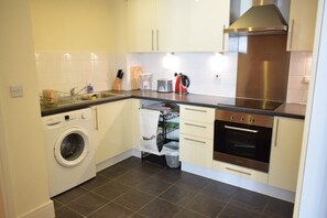 Apartment (1 Bedroom) | Private kitchen