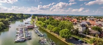 Apartmenthaus am Rhein