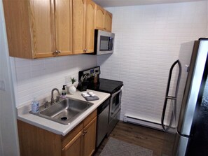 Condo, Multiple Beds, Mountain View (Blue River Condos 3 Bed 2 Bath BRLR) | Private kitchen | Full-size fridge, microwave, oven, dishwasher - Blue River Condos 3 Bed 2 Bath (Breckenridge)