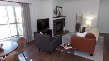Condo, Multiple Beds (Blue River Condos 3 Bed 2 Bath BRLR) | Living area