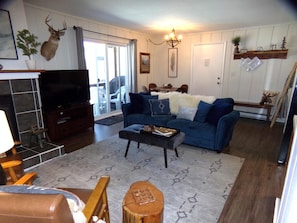 Condo, Multiple Beds (Blue River Condos 3 Bed 2 Bath BRCR) | Living area | Flat-screen TV, fireplace