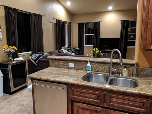 Pokerville Retreat in the Heart of Amador Wine Country