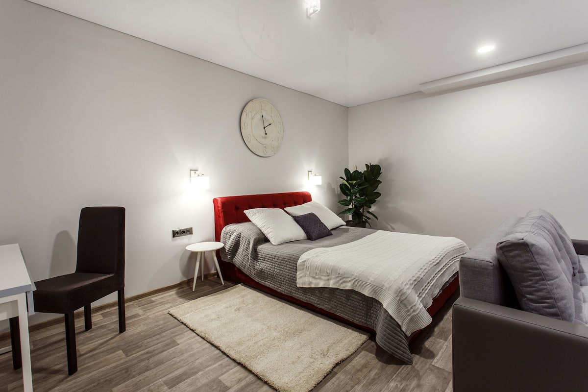 Family Apartment, 1 Queen Bed, Non Smoking | Living area | 108-cm flat-screen TV with cable channels