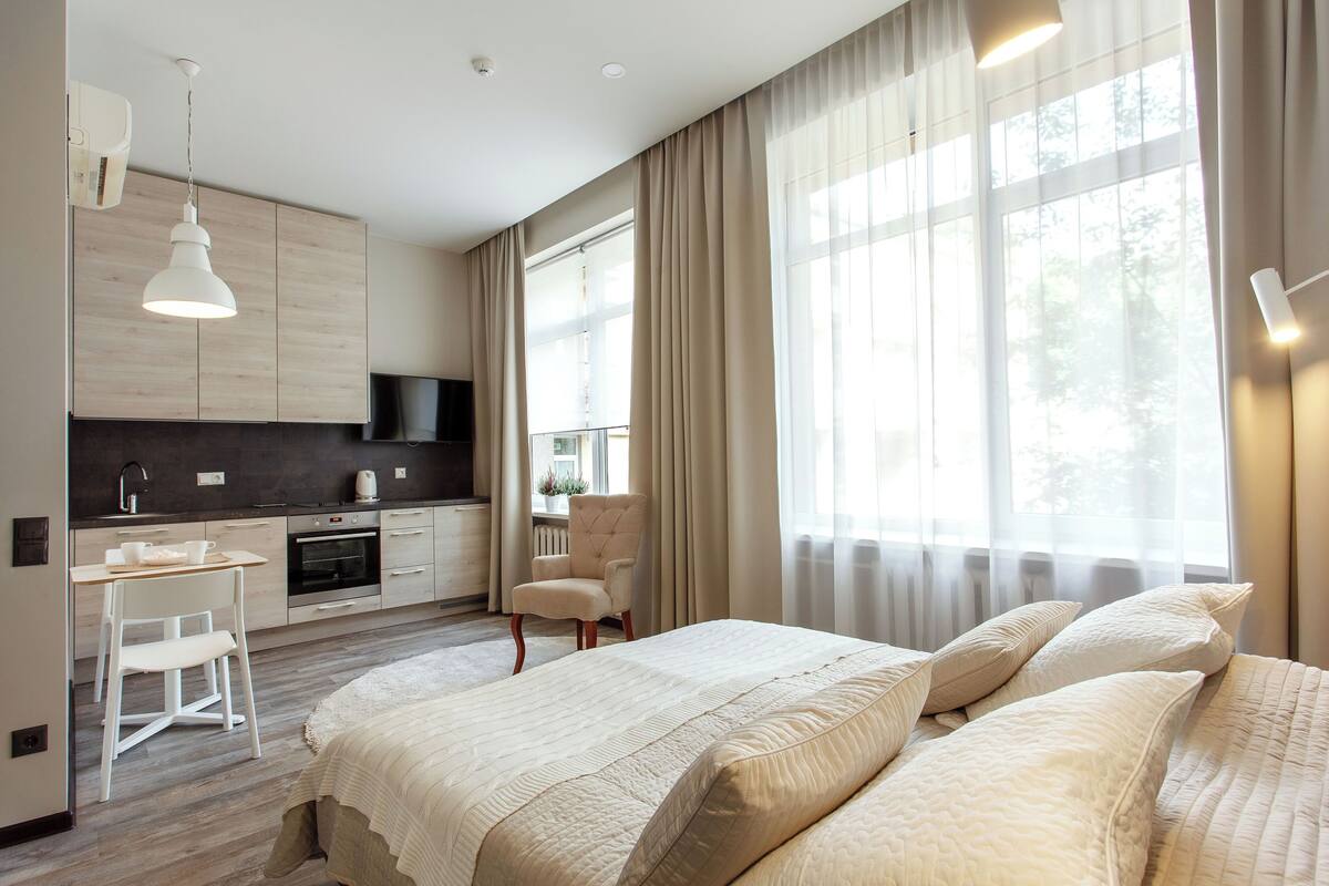 Studio apartament: | 1 bedroom, premium bedding, desk, blackout drapes