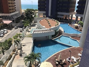 7 piscinas externas