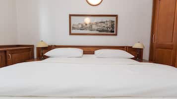 Appartamento, 2 camere da letto | Una cassaforte in camera, con stile personalizzato
