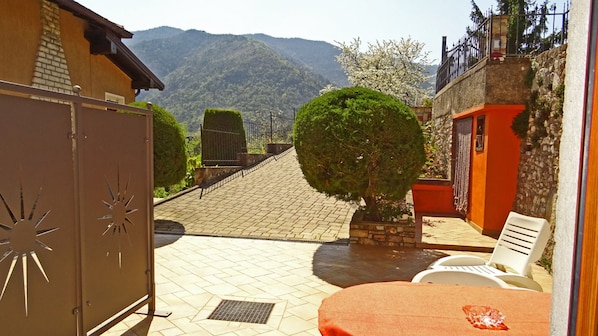 Apartment, 1 Bedroom, Ground Floor (Viola) | Terrace/patio