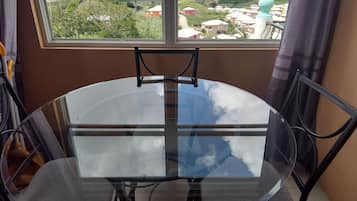 2 habitaciones, colchones Select Comfort y muebles diferentes