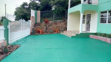 Fachada de la propiedad