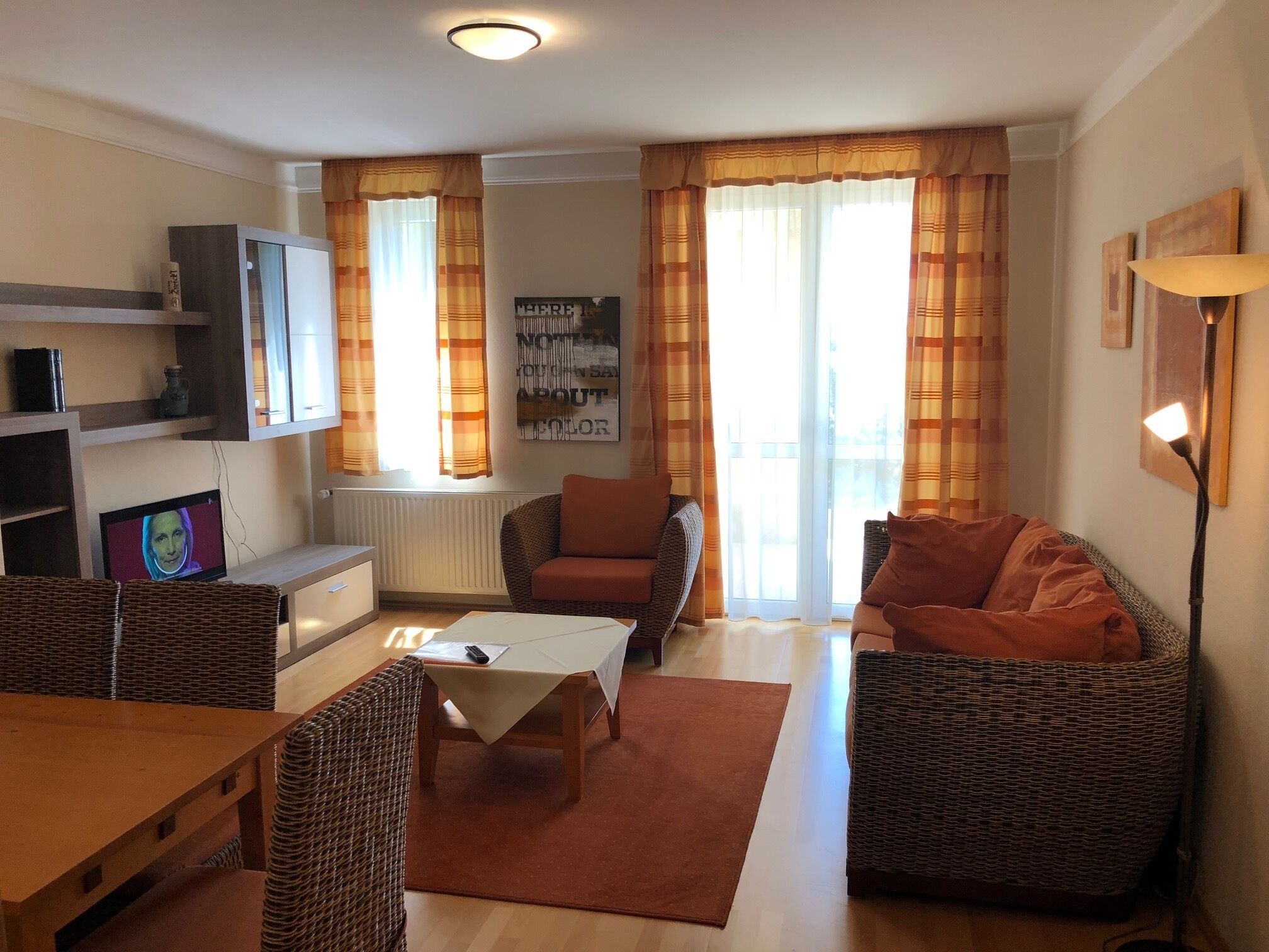 Apartment, 2 Bedrooms | Living room | Flat-screen TV