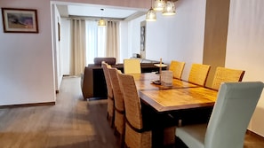 Dining - *** Villa Lucic Omis *** for 1-10 people with a wonderful sea view (Stanići)