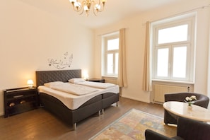 2 habitaciones, tabla de planchar con plancha y wifi gratis