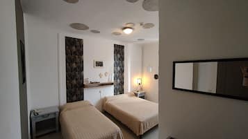 Triple Room | Individually decorated, individually furnished, rollaway beds