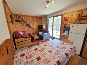 TV - Cozy apartment 4/6 guests Valfréjus, near slopes and center (Valfréjus)
