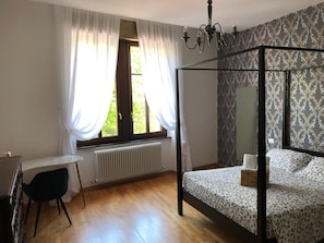 Deluxe Apartment, Balcony, City View