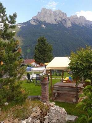 Property grounds - Hotel Vigo (San Giovanni di Fassa)