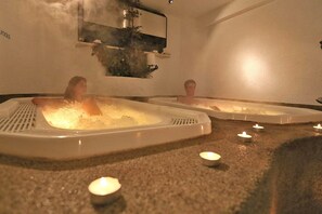 Bain à remous intérieur