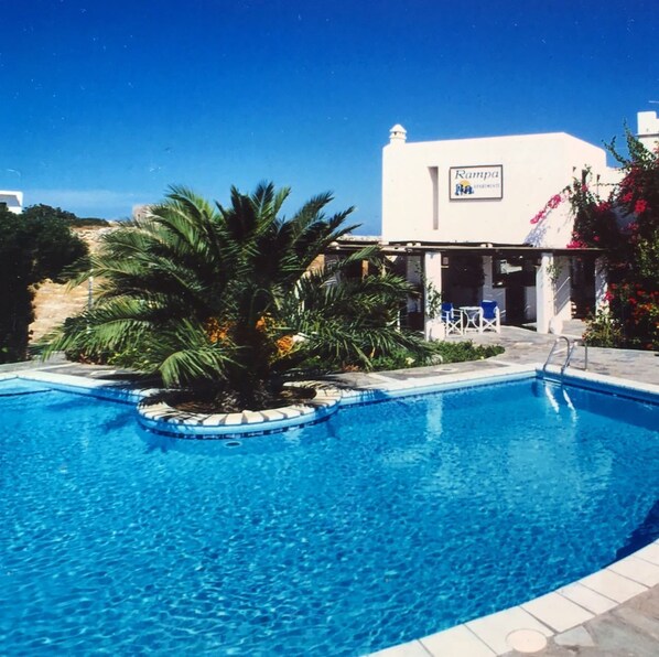 Alberca al aire libre por temporada