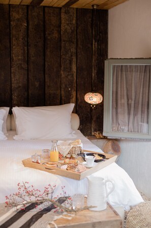 Oporonas Country Room II | 1 bedroom, premium bedding, individually decorated - Opora Country Living (Nafplio)