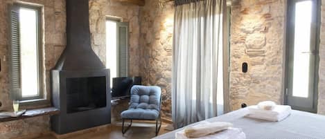 1 bedroom, premium bedding, individually decorated