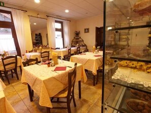 Dining - Residence Hotel Moderno (Gaby)